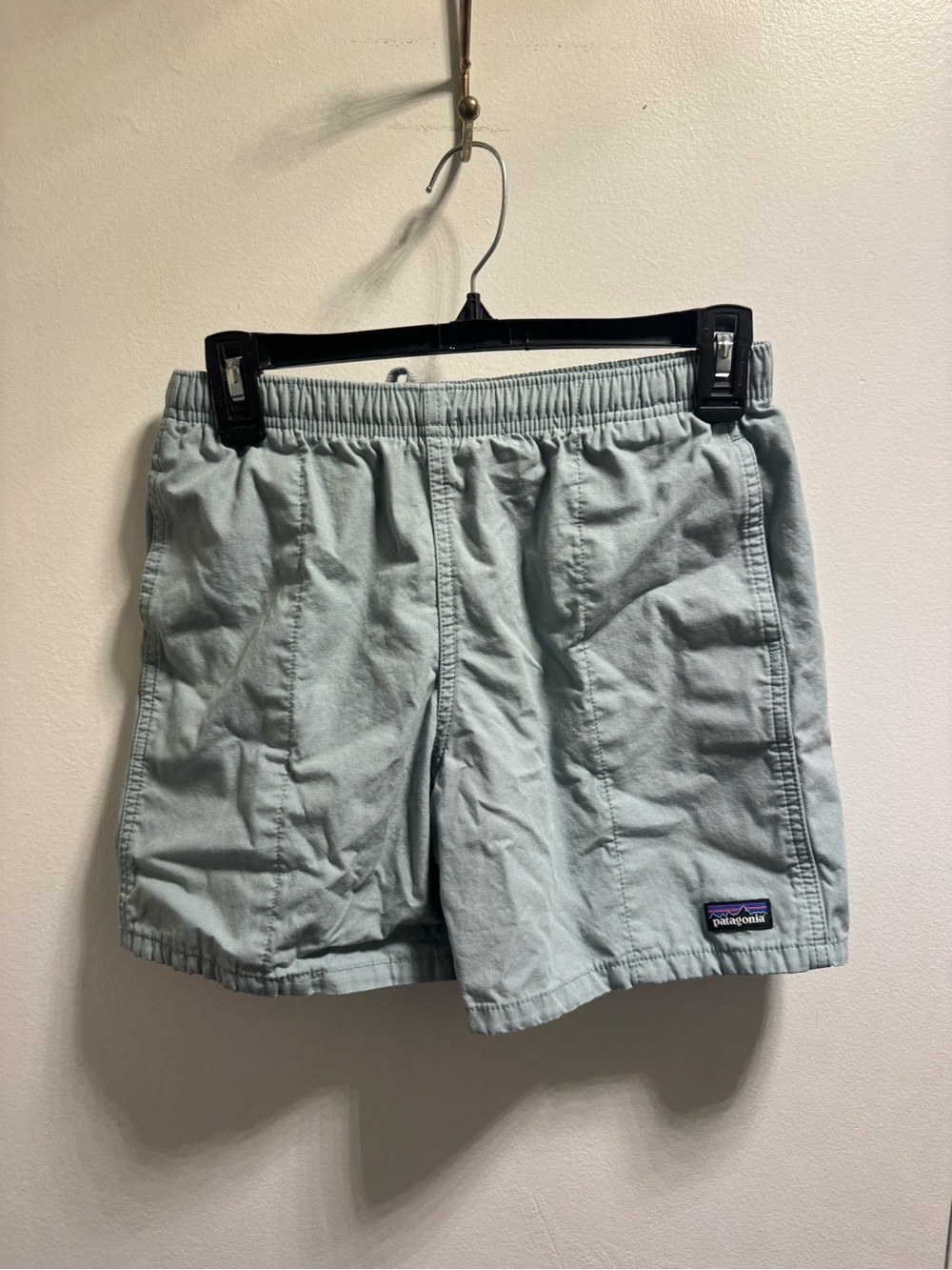*Patagonia Boys Funhoggers  Green Shorts